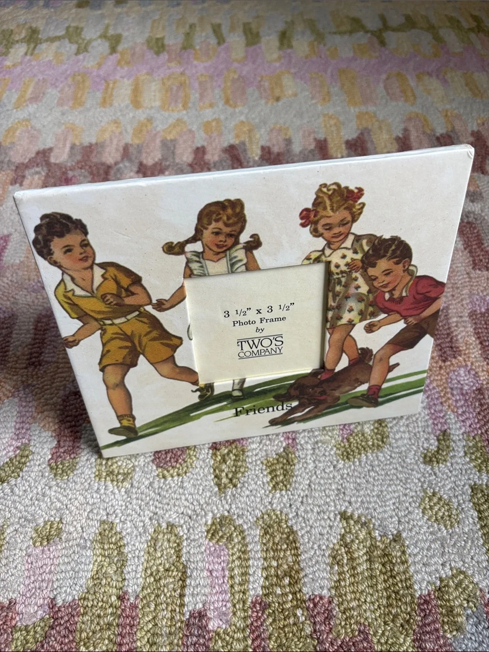 FRIENDS Retro Children’s book style illustration with a 3.5” x 3.5” opening EUC